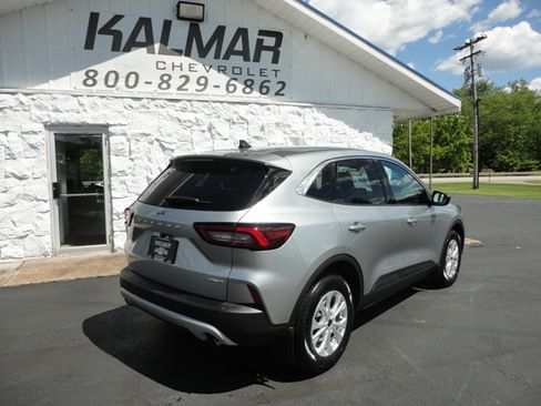 Used 2023 Ford Escape AWD Active image 10