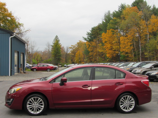 Used 2015 Subaru Impreza 2.0i Premium Sedan AWD/4WD image 3