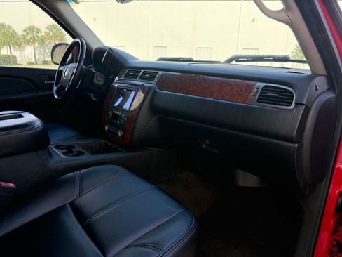 Used 2007 Chevrolet Silverado 1500 LTZ image 66