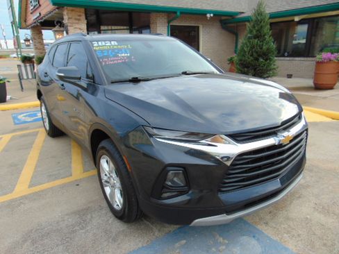 Used 2020 Chevrolet Blazer LT image 1