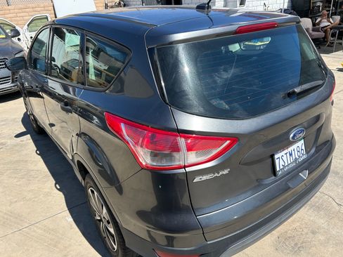 Used 2016 Ford Escape FWD S image 3