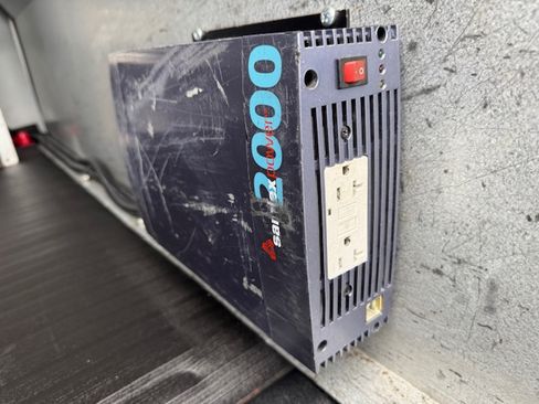 Used 2019 Chevrolet Express 3500 image 5