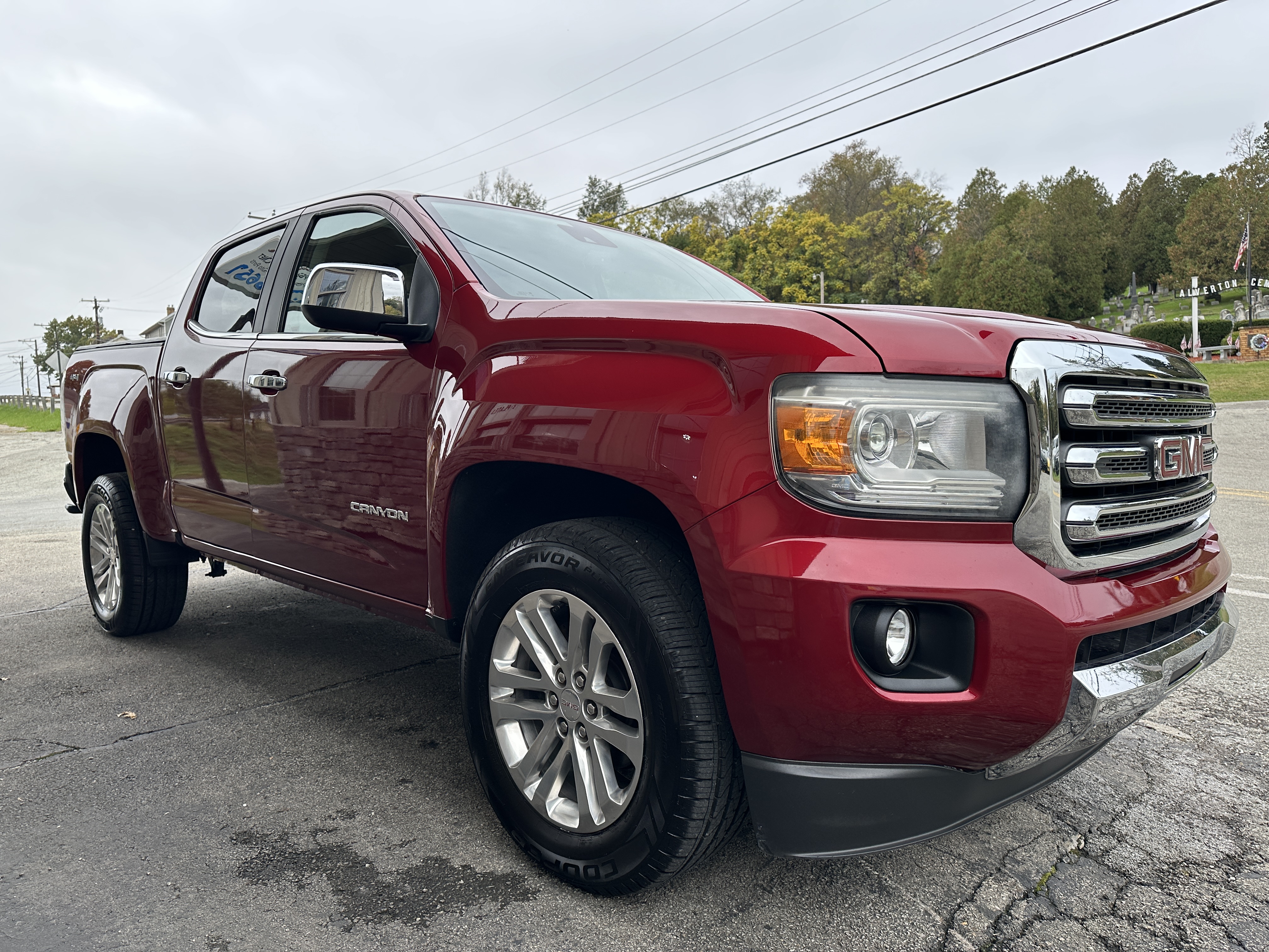 Used 2020 GMC Canyon 4x4 Crew Cab SLT image 4