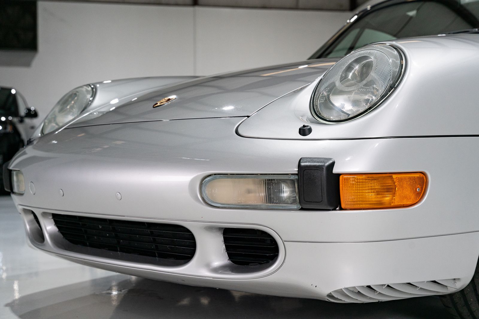 Used 1997 Porsche 911 Carrera 4S AWD/4WD image 34