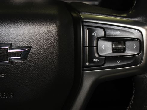 Used 2020 Chevrolet Silverado 1500 LT Trail Boss image 40