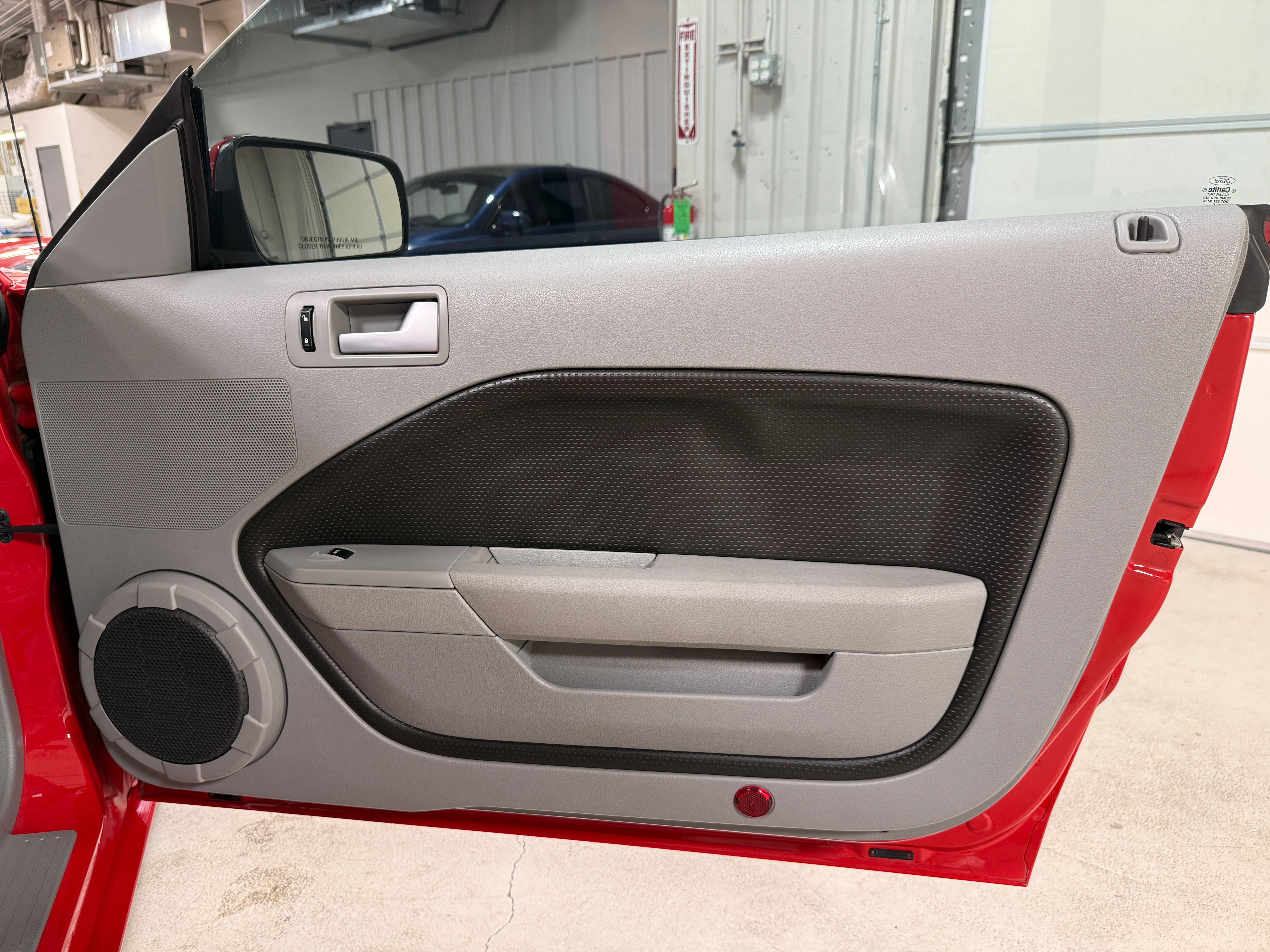 Used 2007 Ford Mustang GT Deluxe RWD image 20