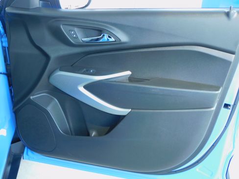 Used 2024 Chevrolet Trax RS image 21