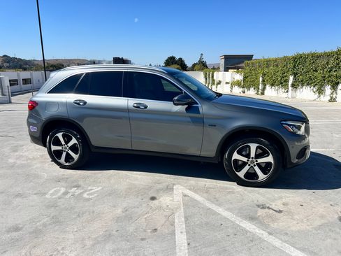 Used 2019 Mercedes-Benz GLC 350e 4MATIC image 6