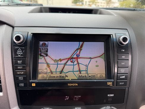 Used 2011 Toyota Sequoia Limited image 29