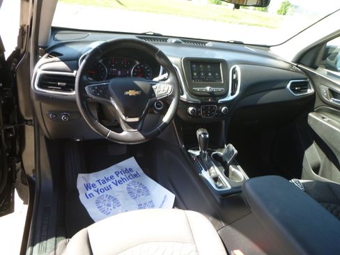 Used 2019 Chevrolet Equinox AWD LT w/ 1LT image 16