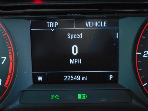 Used 2024 Chevrolet Trax RS image 27