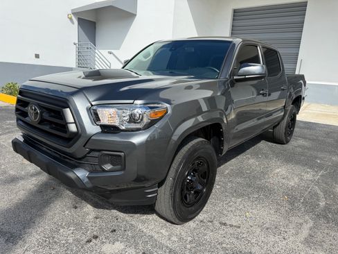 Used 2023 Toyota Tacoma image 14