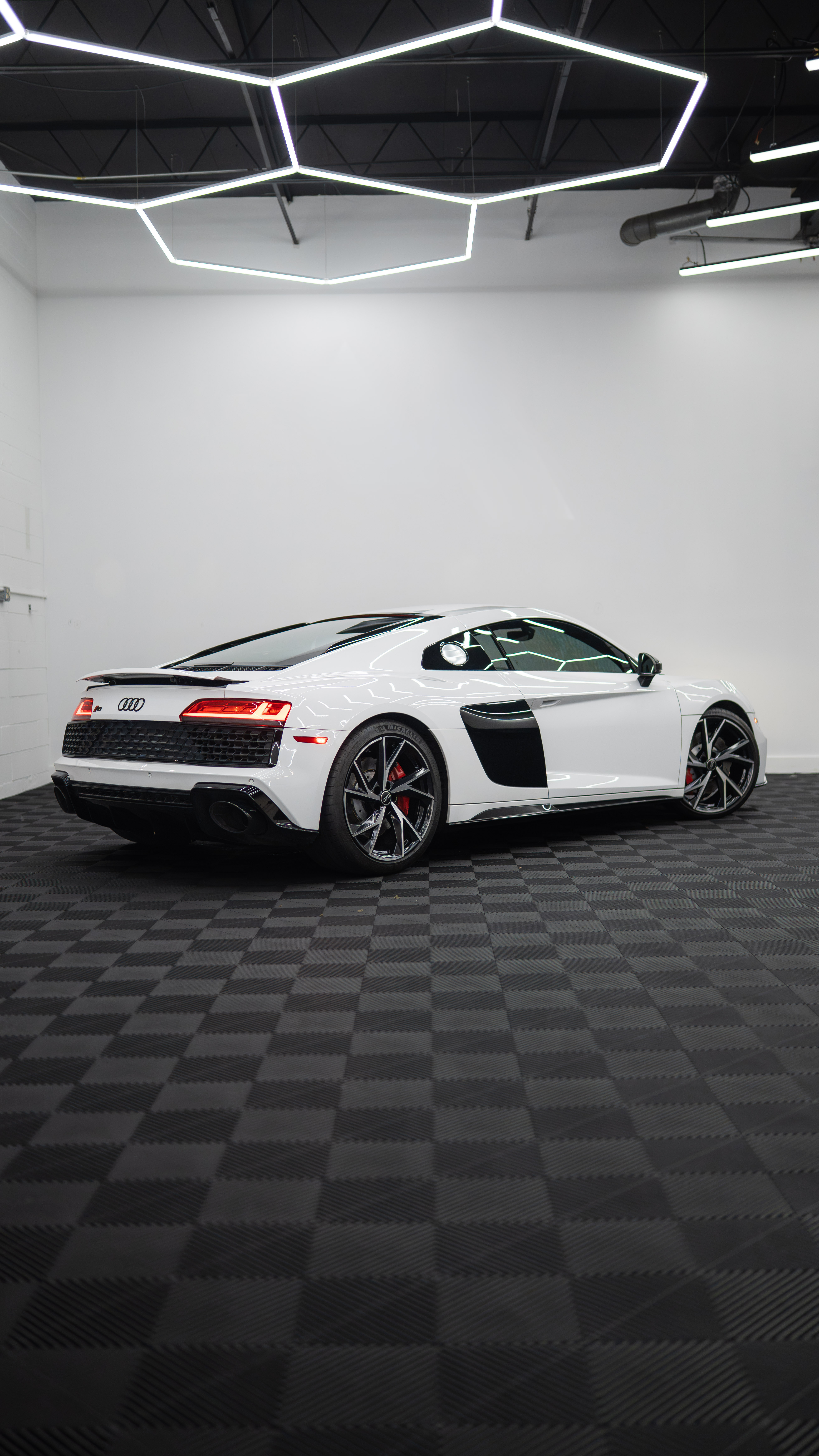 Used 2023 Audi R8 V10 performance Coupe RWD image 13