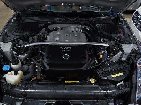 Used 2005 Nissan 350Z Touring RWD image 35