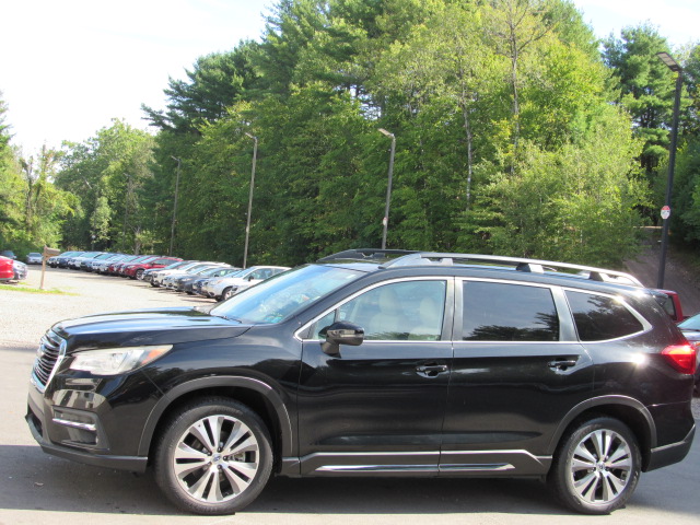 Used 2019 Subaru Ascent Limited 7-Passenger AWD/4WD image 3