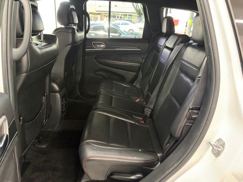 Used 2018 Jeep Grand Cherokee 4WD Trailhawk image 10