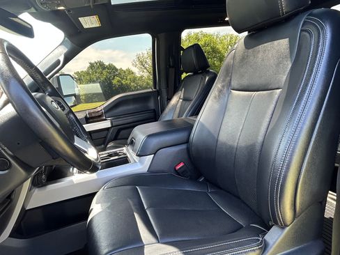 Used 2022 Ford F250 4x4 Crew Cab Super Duty image 12