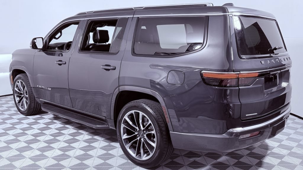 Used 2022 Jeep Wagoneer 4WD Series II image 5