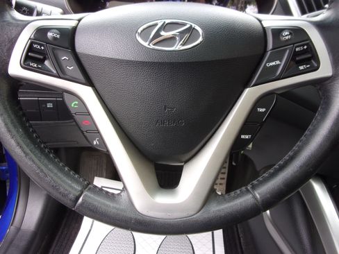 Used 2013 Hyundai Veloster N Coupe 3D FWD image 11