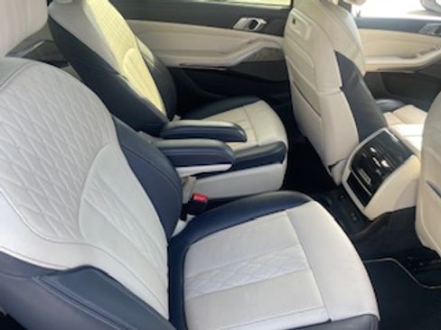 Used 2019 BMW X7 xDrive50i image 9