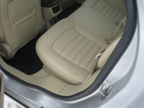 Used 2013 Ford Fusion Energi SE image 7