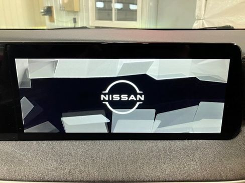 Used 2025 Nissan Kicks SV image 10