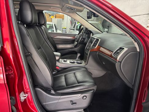 Used 2011 Jeep Grand Cherokee Limited image 15