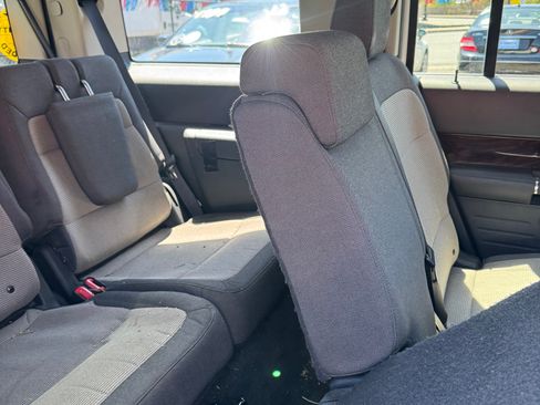 Used 2012 Ford Flex SEL image 8