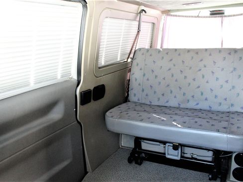 Used 1997 Volkswagen Eurovan Camper FWD image 41