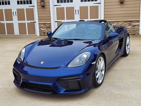 Used 2020 Porsche 718 Boxster Spyder image 16