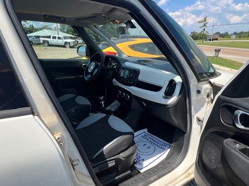 Used 2014 FIAT 500L Pop image 12