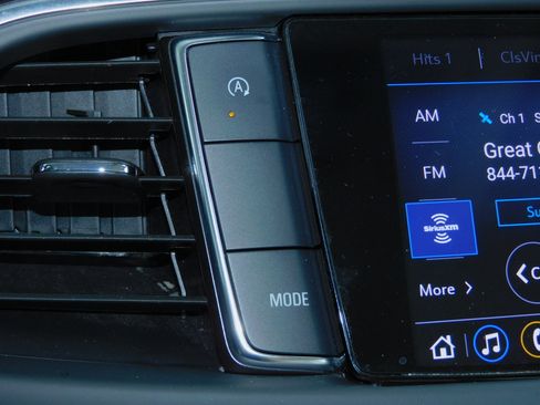 Used 2024 Buick Enclave FWD Essence image 29