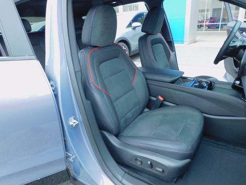 Used 2024 Chevrolet Blazer EV RS image 25