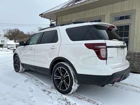 Used 2015 Ford Explorer Sport image 3