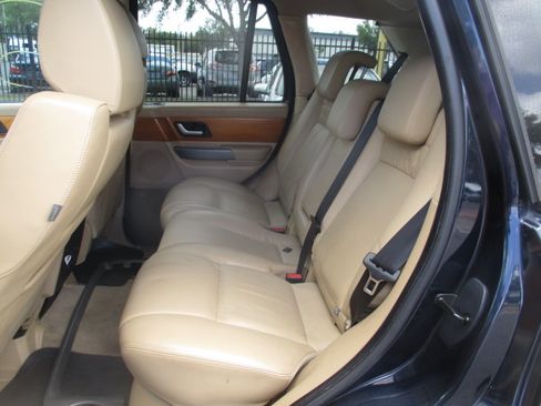 Used 2008 Land Rover Range Rover Sport HSE image 10