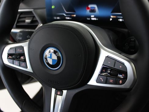 Used 2024 BMW i4 xDrive40i image 38