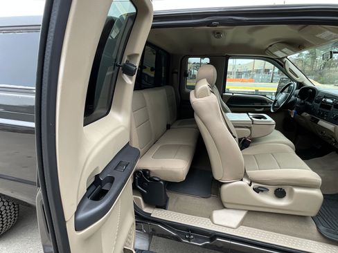 Used 2007 Ford F250 image 16