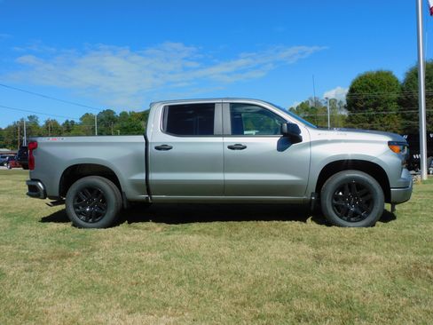 New 2026 Chevrolet Silverado 1500 Custom image 10