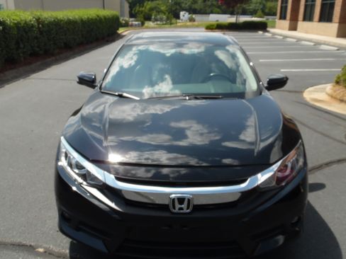 Used 2016 Honda Civic EX-L Sedan image 2