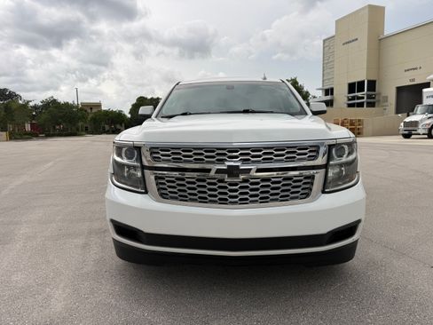 Used 2015 Chevrolet Suburban LS RWD image 44