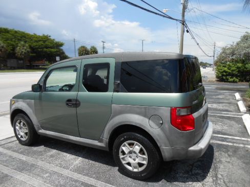 Used 2005 Honda Element 2WD LX image 3