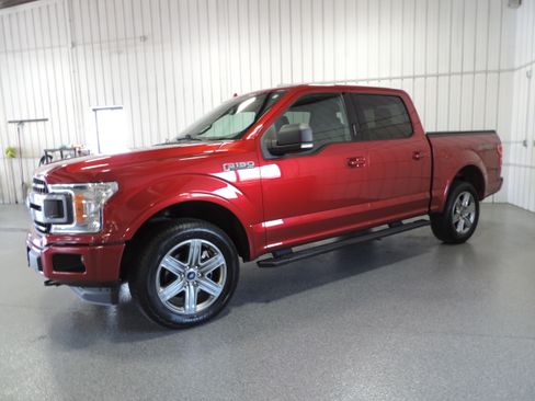 Used 2018 Ford F150 4x4 SuperCrew XLT image 3