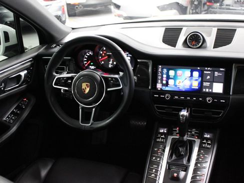 Used 2020 Porsche Macan S AWD/4WD image 32
