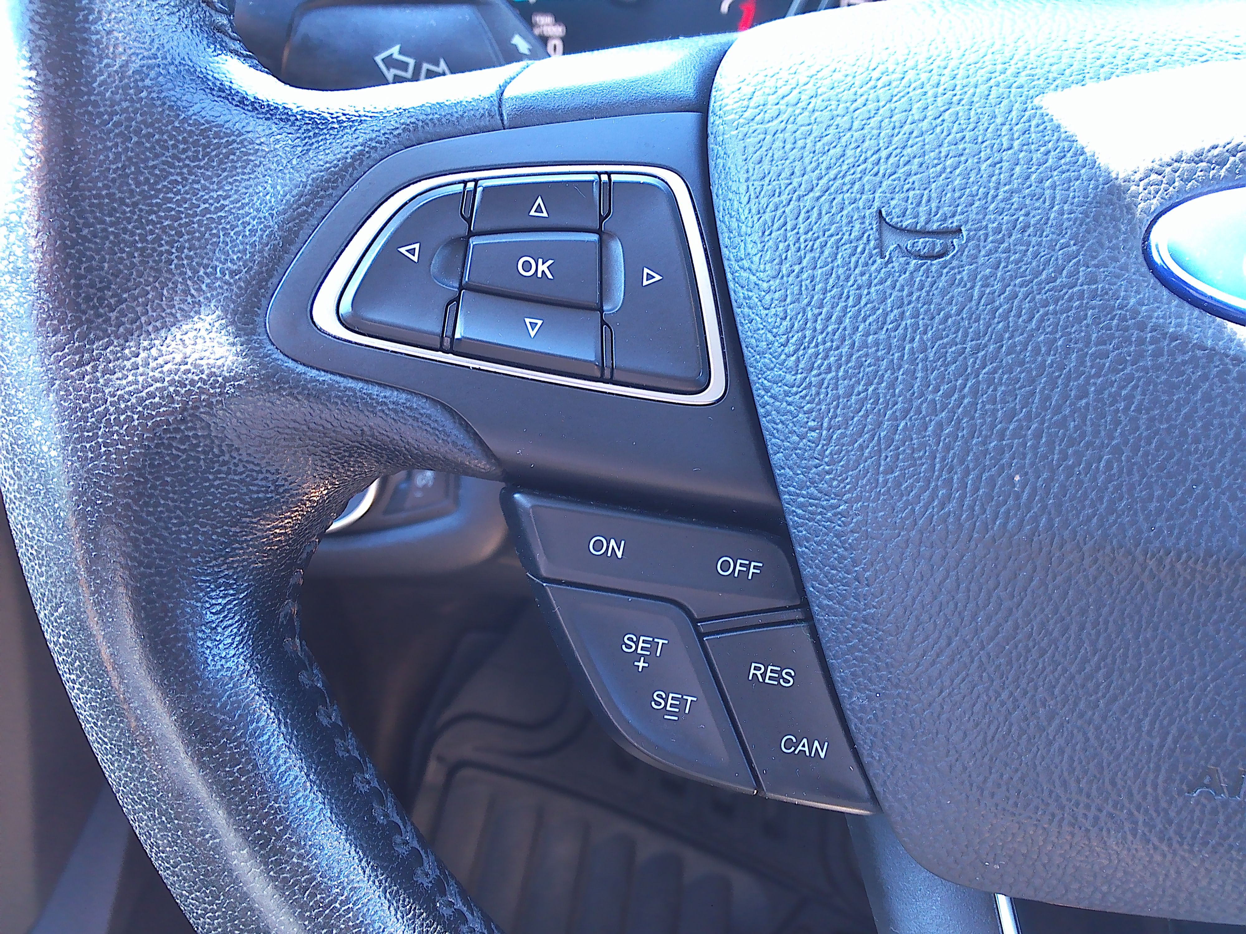Used 2019 Ford Escape 4WD Titanium image 29