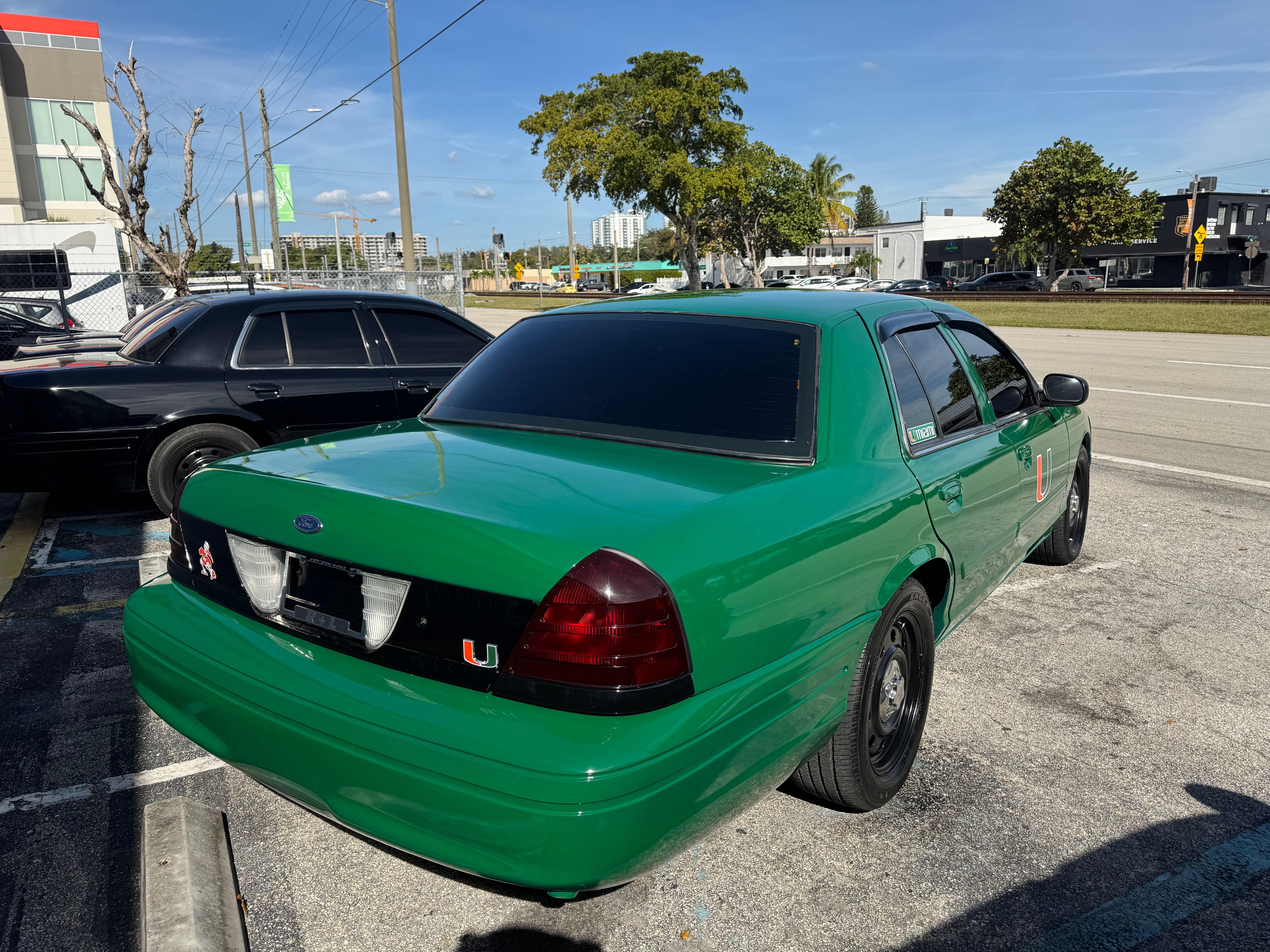 Used 2010 Ford Crown Victoria Police Interceptor RWD image 9