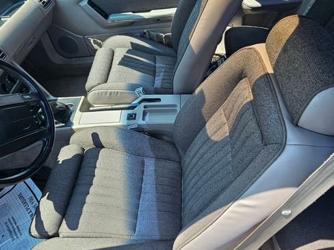 Used 1990 Ford Mustang GT Hatchback RWD image 6
