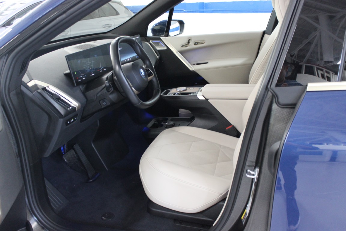 Used 2024 BMW iX M60 AWD/4WD image 14