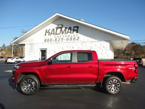 Used 2023 Chevrolet Colorado LT image 3