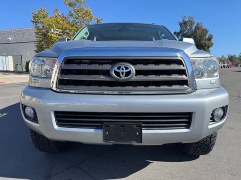 Used 2012 Toyota Sequoia SR5 image 9