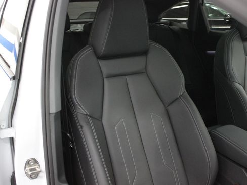 Used 2024 Audi Q4 e-tron Premium Plus image 42